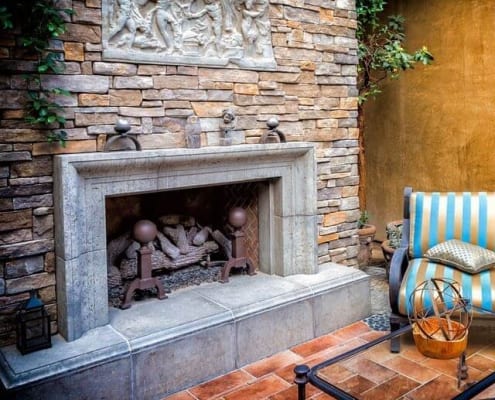 Outdoor pearl fireplace