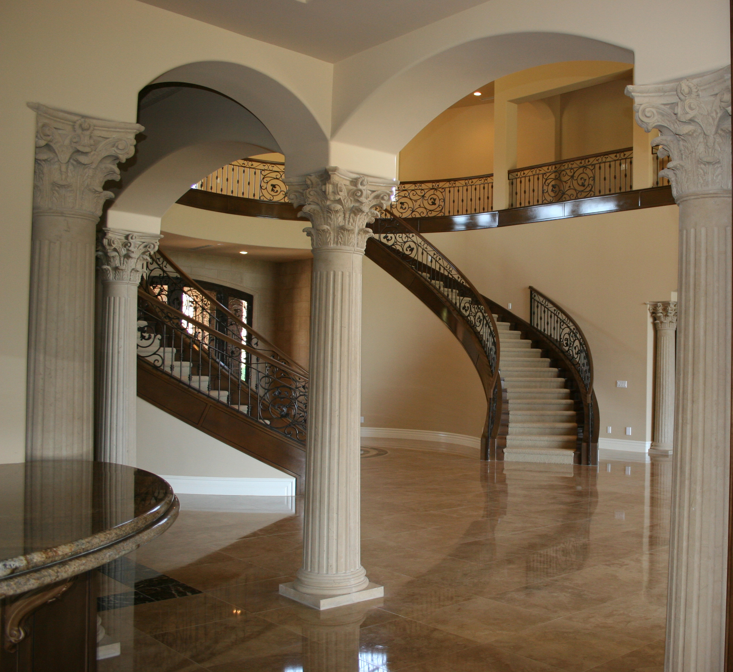 CLASS-UP YOUR HOME WITH COLUMNS - Realm of Design Inc.