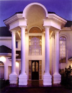 house with columns